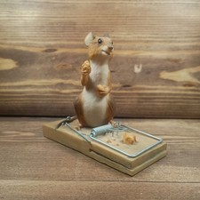 Border Fine Arts Mouse On Trap