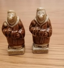 Vintage Pair of  ‘WADE’