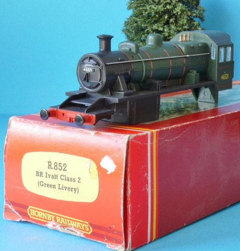 Hornby r852 ivatt class loco - class,