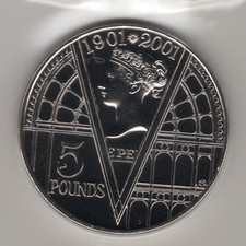 2001 Brilliant Uncirculated Royal Victoria £5 Pound Coin UNC