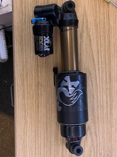Fox float rear air shock - x2,