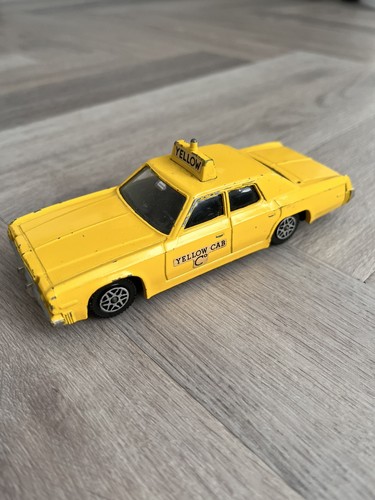 C147 dinky toys plymouth - ,