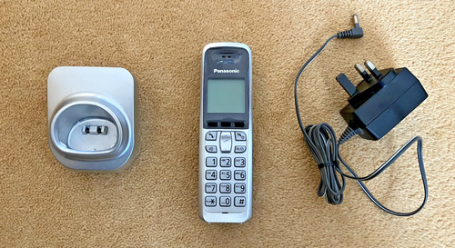 Panasonic tg6421e dect - kx-tg6421e,