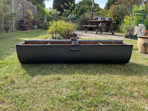 Vintage cast iron feeding - cast,