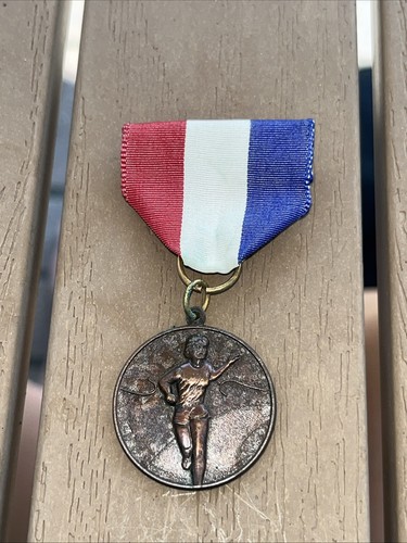 Vintage round metal sports - metal,