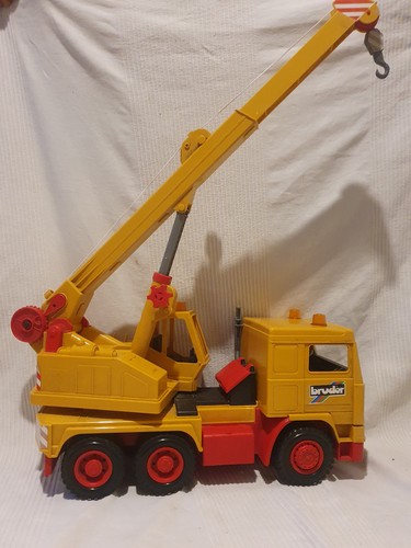 Bruder volvo crane truck - volvo,