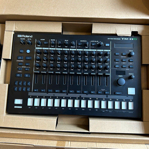 Roland digital drum - tr-8s,