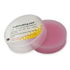 Burr lubricant wax not oil saw
