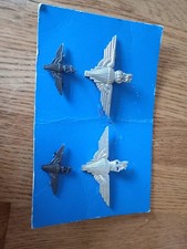 The Parachute Regiment  Cap and collar badges - 