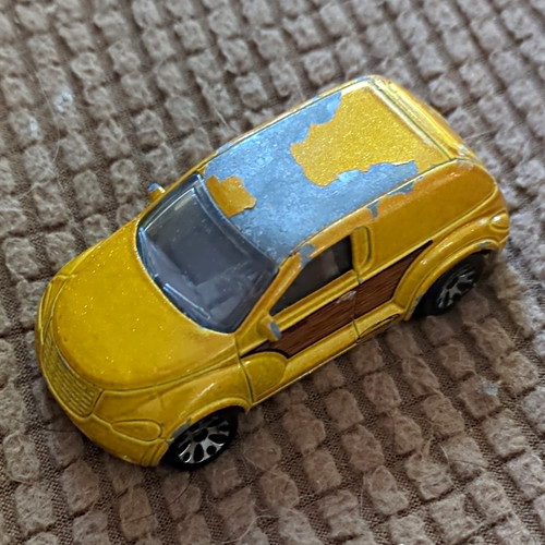Hot wheels gold diecast - wheels, car