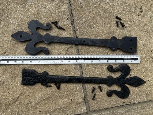 Pair gate decorations - decorations,