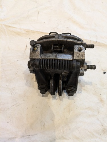 Citroen 2cv disk brake caliper - disk,