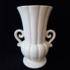 Large Vintage Art Deco Style Cream Pedestal Urn Vase With Handles 21 cm