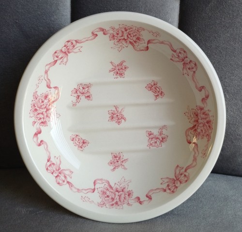 Laura ashley pink ribbons soap - laura,