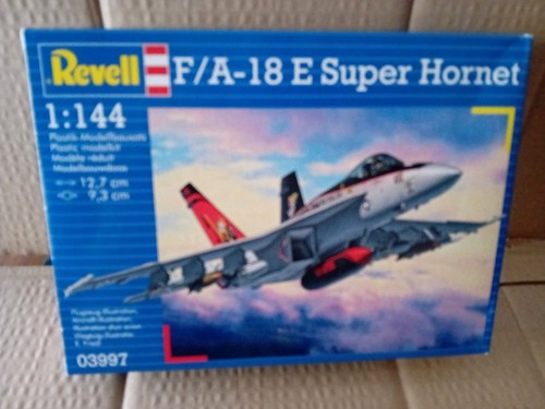 Revell boeing 18e - revell, f/a-18e