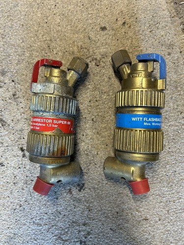 Resettable flashback arresters - resettable,