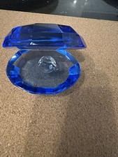 Crystal  Blue Oyster Shell with Crystal Ball - Very Good Condition