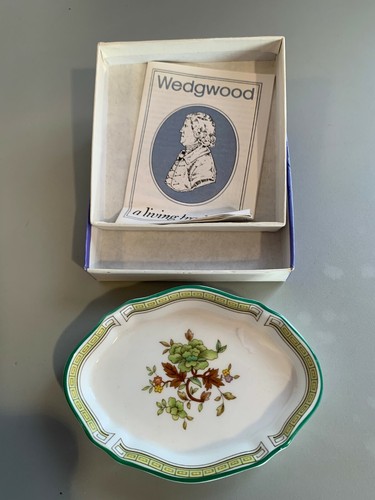 Tamarisk wedgewood bone - tamarisk,