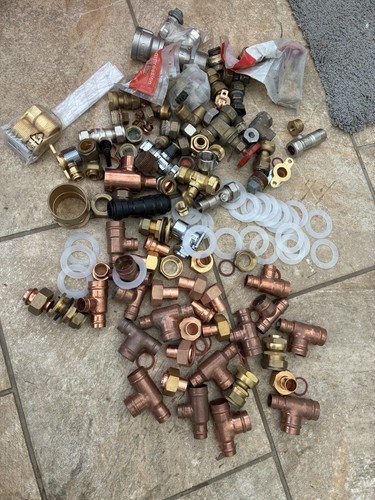Job lot brass - lot.,