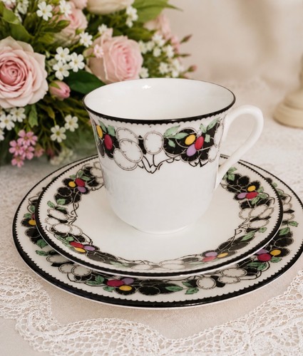 Shelley honesty teacup trio - honesty,