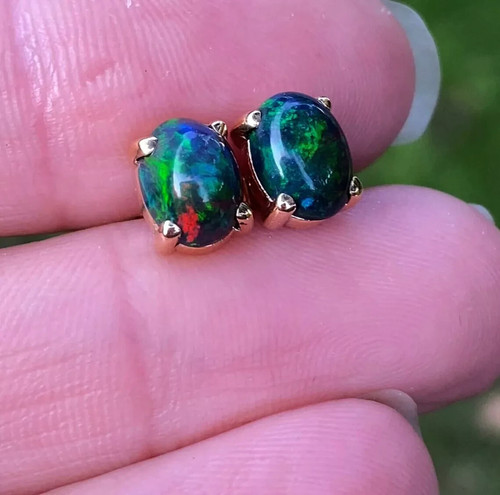 Natural ethiopian black opal - black,