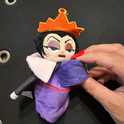 Evil queen disney villains - evil,