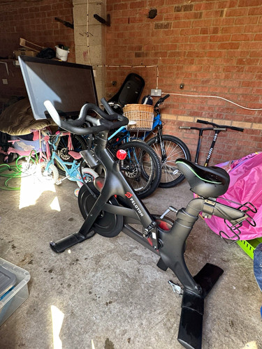 Peloton upright exercise bike - upright,
