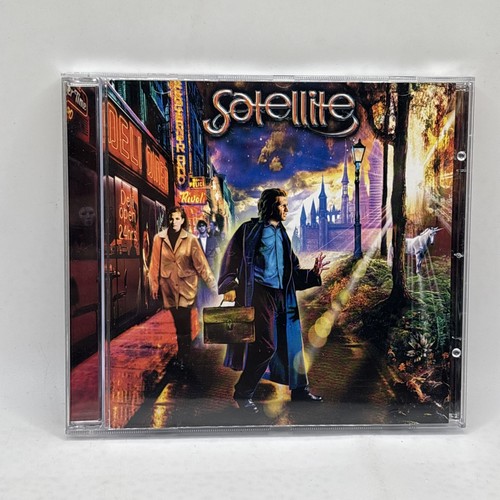 Satellite street between - street,