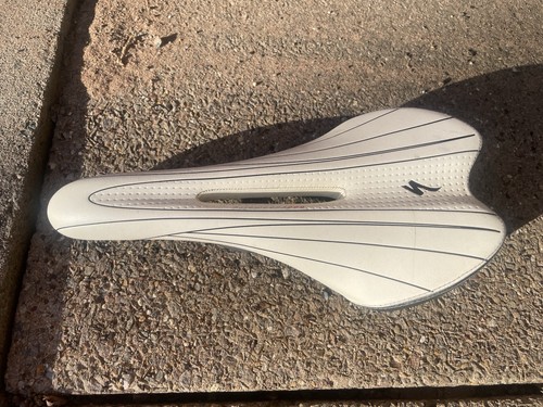 Specialized saddle white riva - saddle,
