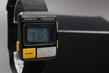 "NEAR MINT" Vintage SEIKO PULSE METER S229-5001 Digital Quartz Watch From JAPAN