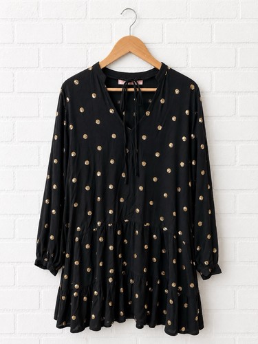 Traffic people women dress - people, women's