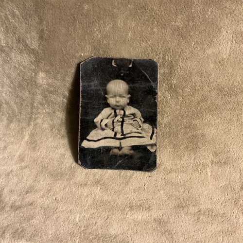 Victorian tintype post - victorian, mortem