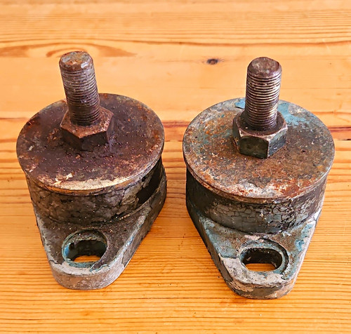 Bmc boat inboard engine feet - engine,