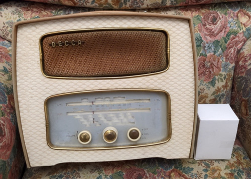 Vintage 1959 decca tp22 radio - 1959,