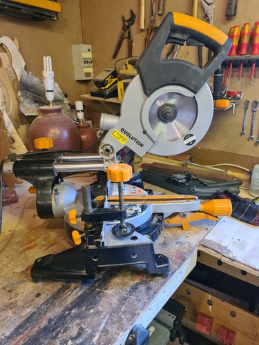Evolution mitre saw with fine - saw,