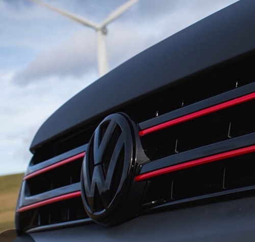 Upper grill trim for - t5.1,