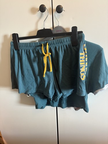 Stranger things green - stranger,