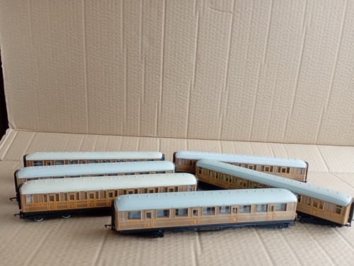 Hornby 00 gauge teak - *****hornby,
