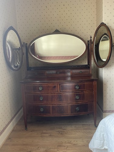 Antique mahogany bedroom - mahogany,