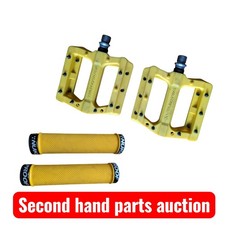 USED Nukeproof Neutron Pedals With Lock On Grips