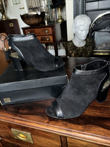 Biba open toe shoes - open, suede