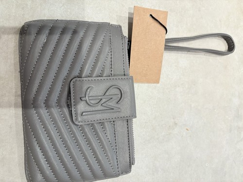 Steve maddennwallet wrist - steve,