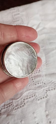 Antique shell silver metal - &,