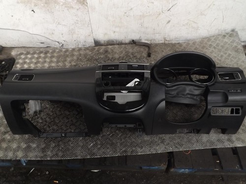 Nissan pulsar dashboard dash - nissan,