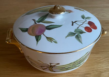 Royal Worcester "Evesham"