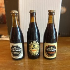 3 GLASS VINTAGE MINIATURE GUINESS STOUT BEER  BOTTLE ADVERTISING SOUVENIR