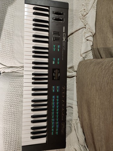 Vintage synthesiser yamaha - synthesiser,