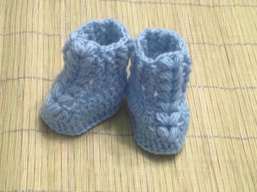 Crochet baby shoes - shoes,