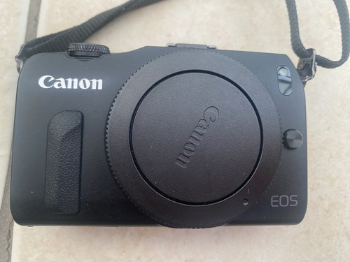 Canon eos 18mp mirrorless - eos,