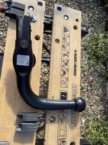 Tow ball - tow,